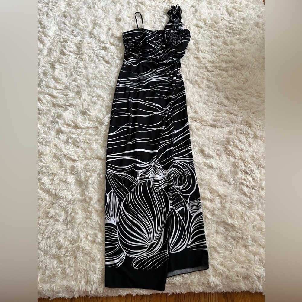 Off Shoulder Dress in Classic Black & White Swirl. In 8.